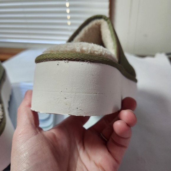 Maeve Hunter Green Puffy Platform Slippers Size Medium 8-9 - Picture 16 of 16
